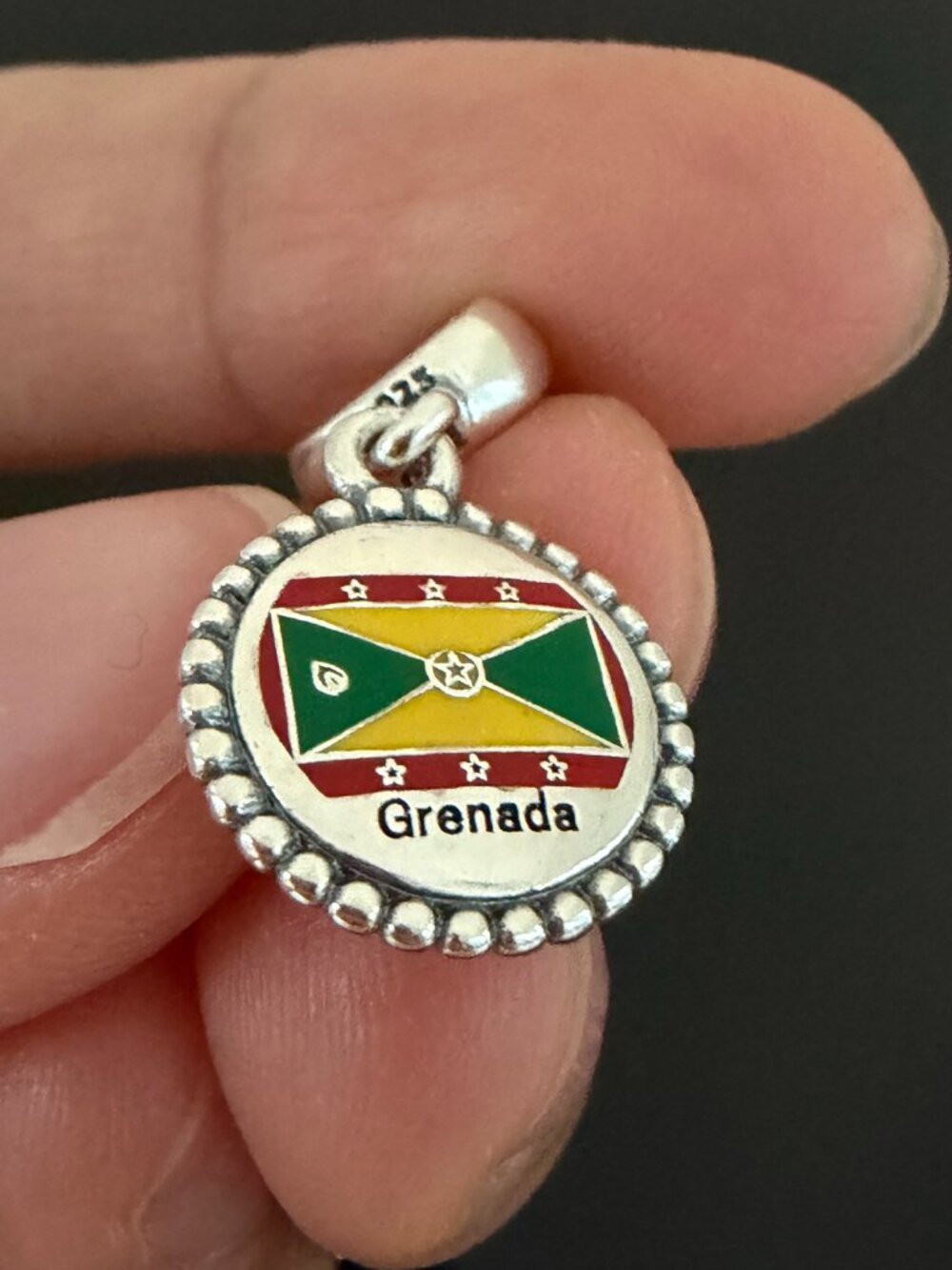 Pandora  Grenada Flag Exclusive Charm